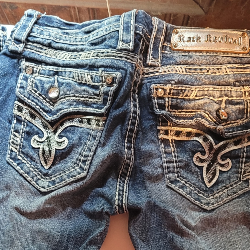 Rock Revival Kai Boot Jeans 26 Sequins Studs